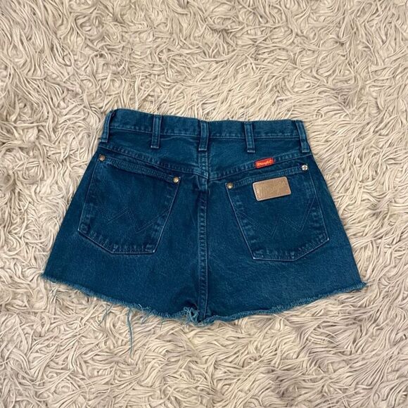 Wrangler Pants - Vintage wrangler cut off jean shorts size 7